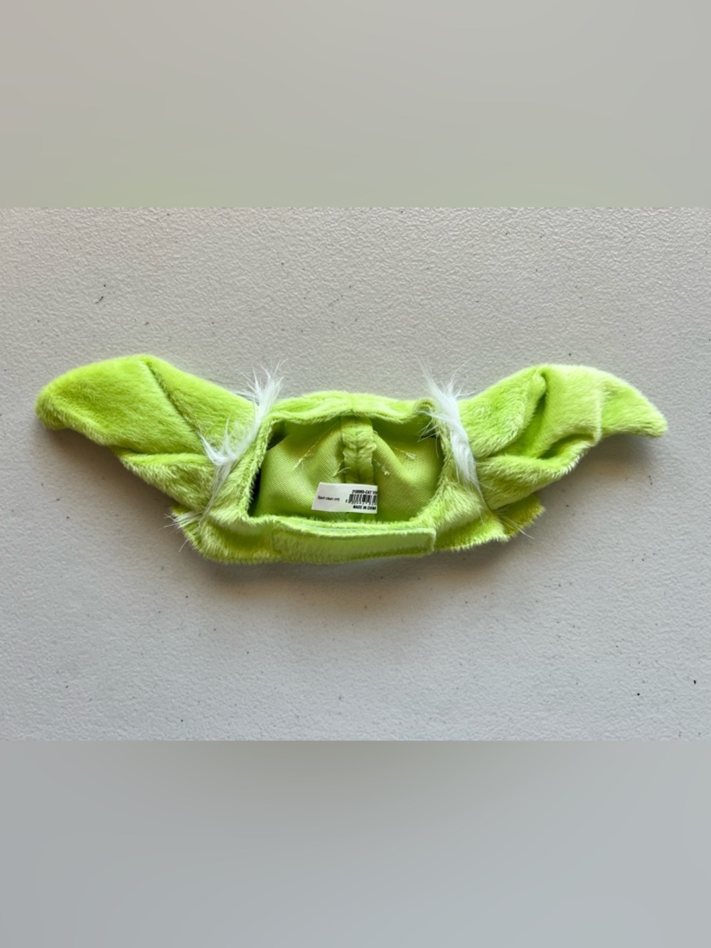 San Diego Comic Con Petco Pet Yoda Ears Giveaway Star Wars - Picture 3 of 5